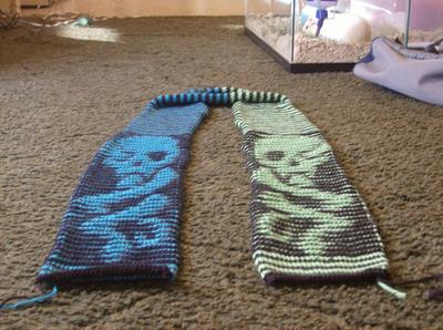 Normal_knitted_scarf_darkmarkillusion_knittywitty