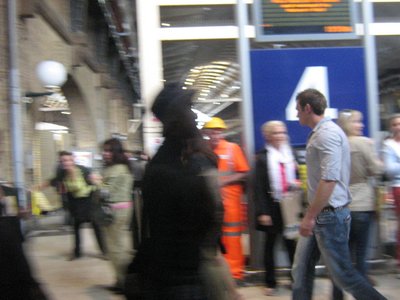 Normal_deathlyhallows_behindthescenes_2010maykingcrossepilogue_24