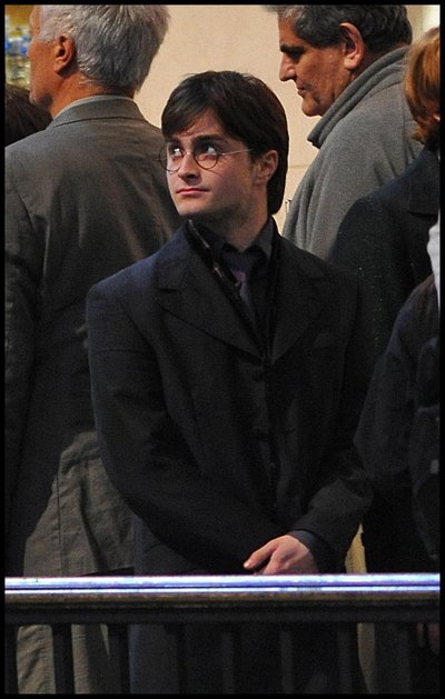 Normal_dh_behindthescenes_onset_114