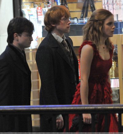 Normal_dh_behindthescenes_onset_126