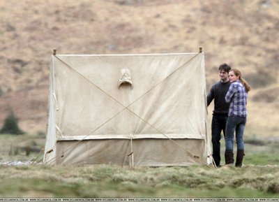 Normal_dh_behindthescenes_onset_19