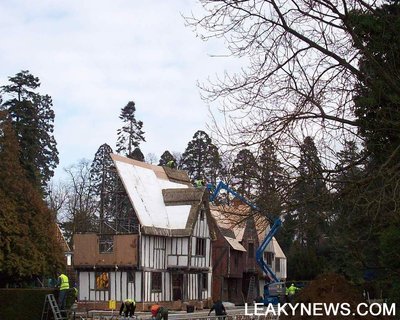 Normal_movies_dh_set_pinewoodstudios_06