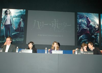 Normal_a-goftokyopressconf-18