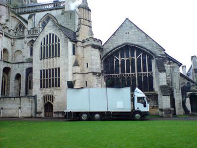 Normal_movies_hbp_filming_gloucestercathedral_25