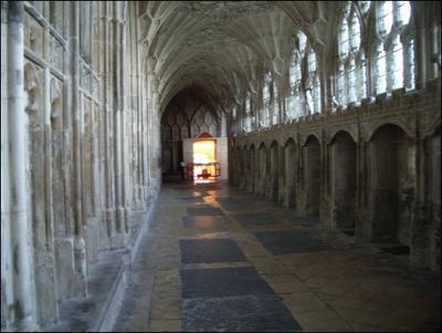 Normal_movies_hbp_filming_gloucestercathedral_54
