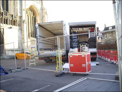 Normal_movies_hbp_filming_gloucestercathedral_60