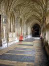 Thumb_movies_hbp_gloucestercathedral_prep_02