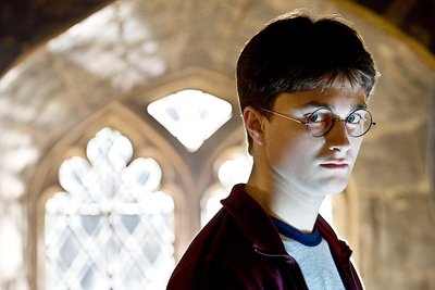 Normal_halfbloodprince_official_danradnickmag_001