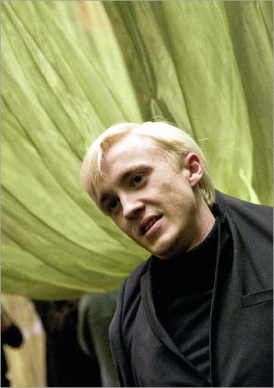 Normal_movies_hbpgermancalendar_dracoparty_011