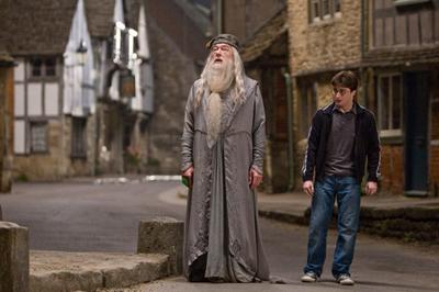 Normal_movies_hbp_stills_08