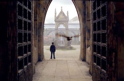 Normal_poahiresharrycourtyard