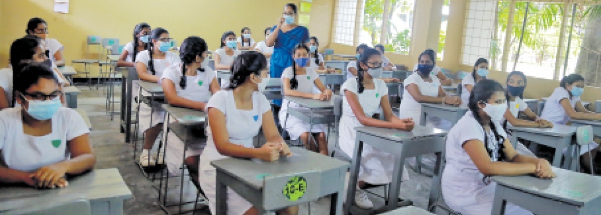 New textbooks to children who were affected by inclement weather