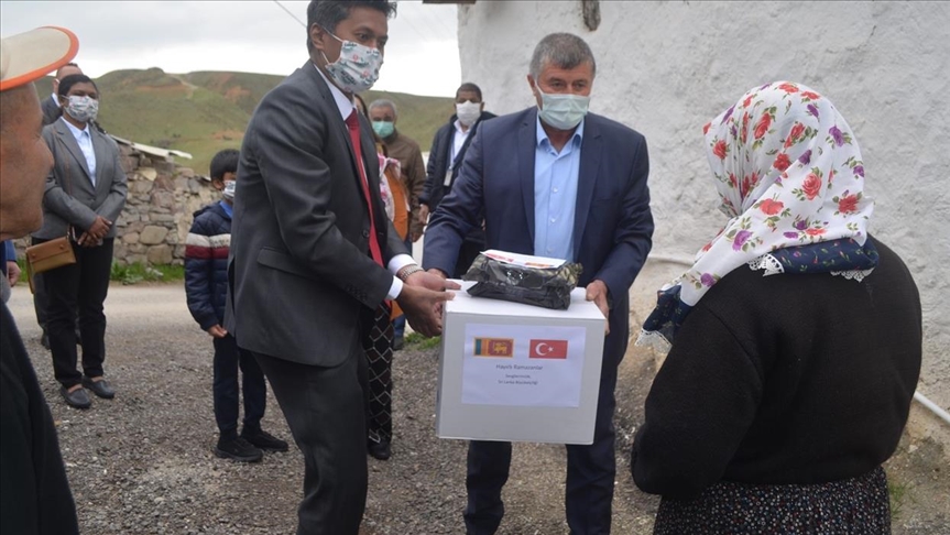 SL embassy in Turkey distributes Ramadan aid packages