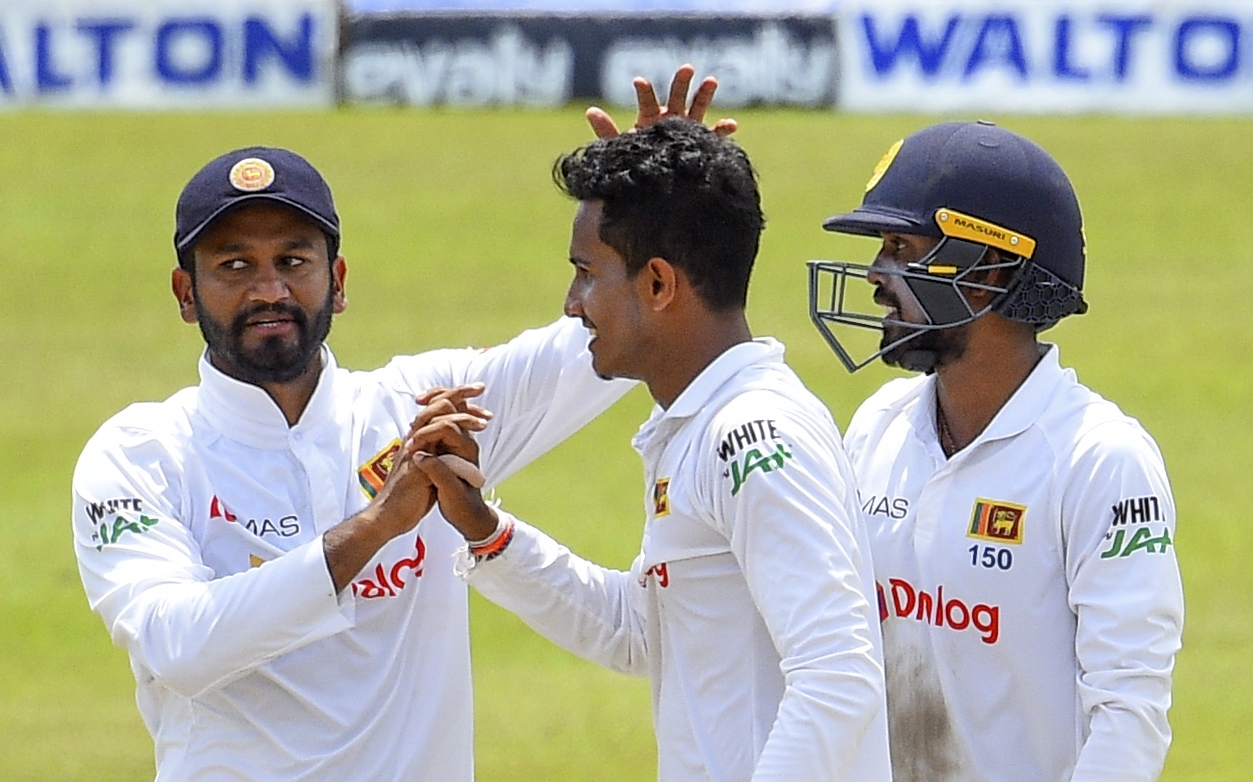 Karunaratne closes in on top 10