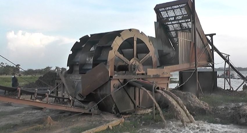 Controversial Tissamaharama Wewa cleanup halted