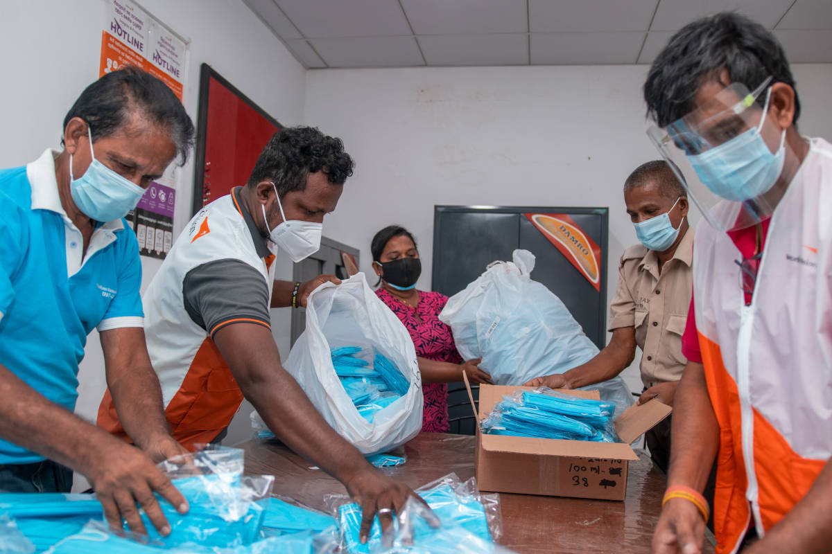 World Vision donates dry rations to over 4,000 families