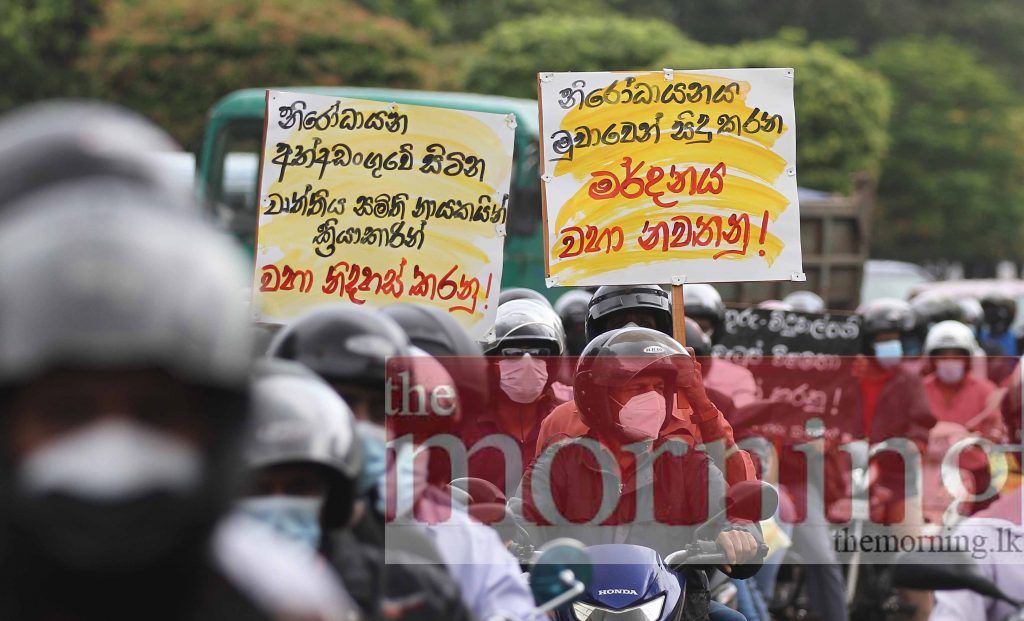 Several teacher’s trade unions stage protest