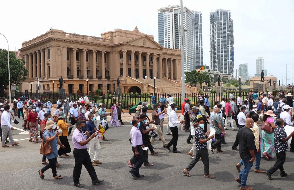 5,800 teachers, principals pull out of O/L practicals