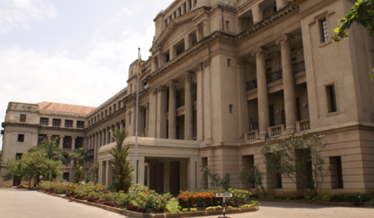 Reserves get a fresh influx of $ 1.2 b