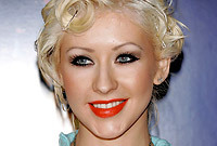 Side-christina-aguilera_1