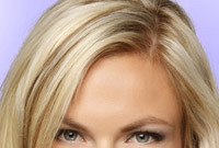 Hairstyle-refresh-hair-part-ideas-side