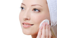 Hair-and-beauty-treatments-for-oily-skin-side