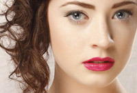 Makeup-tips-dark-lipstick-side