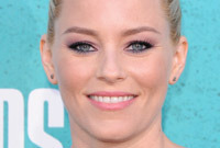 Celebrity-hairstyles-2012-mtv-movie-awards-side