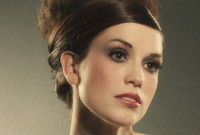 Celebrity-vs-salon-the-beehive-side