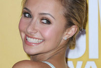 Celebrity-hair-everyday-updo-ideas-side