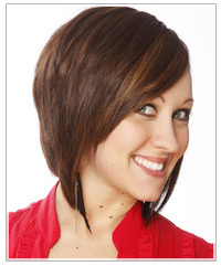 Model with brunette layered bob