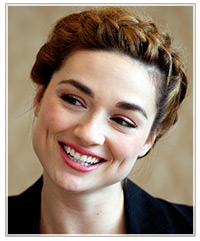 Crystal Reed hairstyles