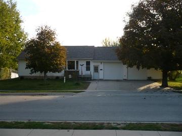 315 E South St, Lisbon