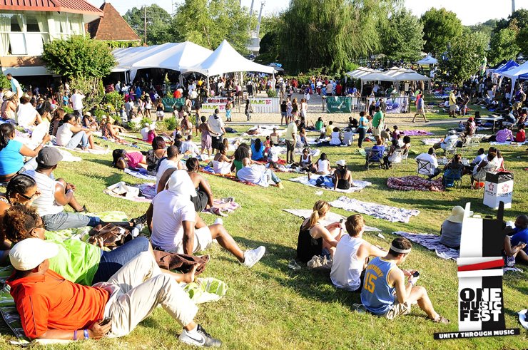 Crowd Shot, OMF 2011