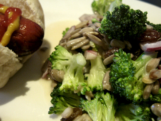 Broccolisalad_medium