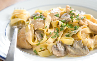 Chickenandmushroompasta_medium
