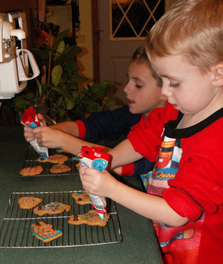 Kids_making_cookies2_medium