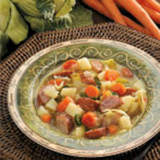 Kielbasa_cabbage_soup_medium