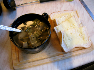 Slowcookerpotatoleeksoup_medium