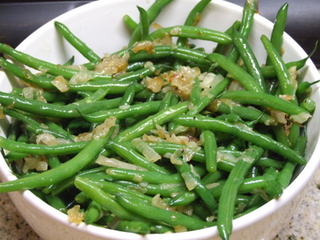 Green_beans_with_caramelized_shallots_medium
