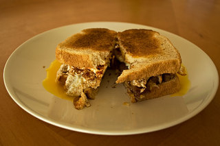 Runny_egg_sandwich_sm_medium