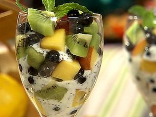 Lemon_breakfast_parfaits_medium