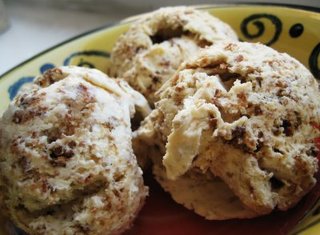 Brown_bread_ice_cream_medium