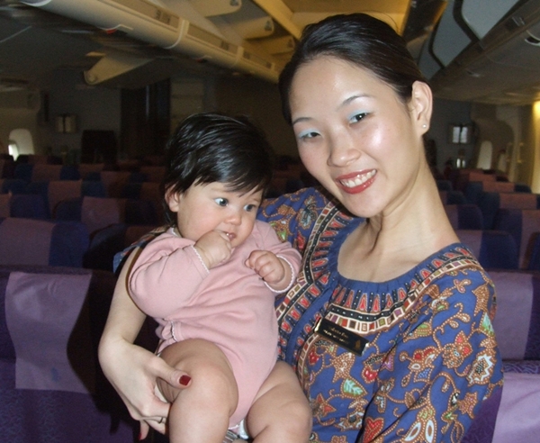 Singapore Airlines is great with kids Singapore Airlines-one of the best airlines to fly with kids