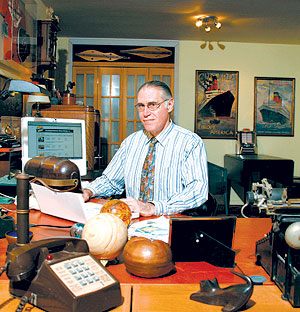 Leigh Zaph is planning on registering his three-person firm, Manhattan Homes, as a Virtual Office Web site.