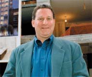 Kenneth_horn_midsize