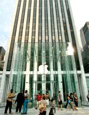 Jul_2006__apple_store_midsize