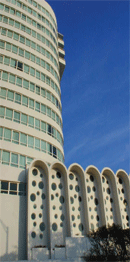 Jun_2006__the_fontainebleau_hotel_midsize