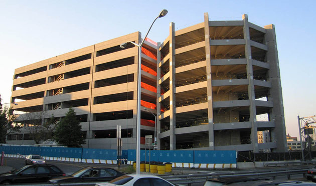 Eastriverplaza_midsize