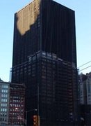 Deutsche_bank_building_frontbox